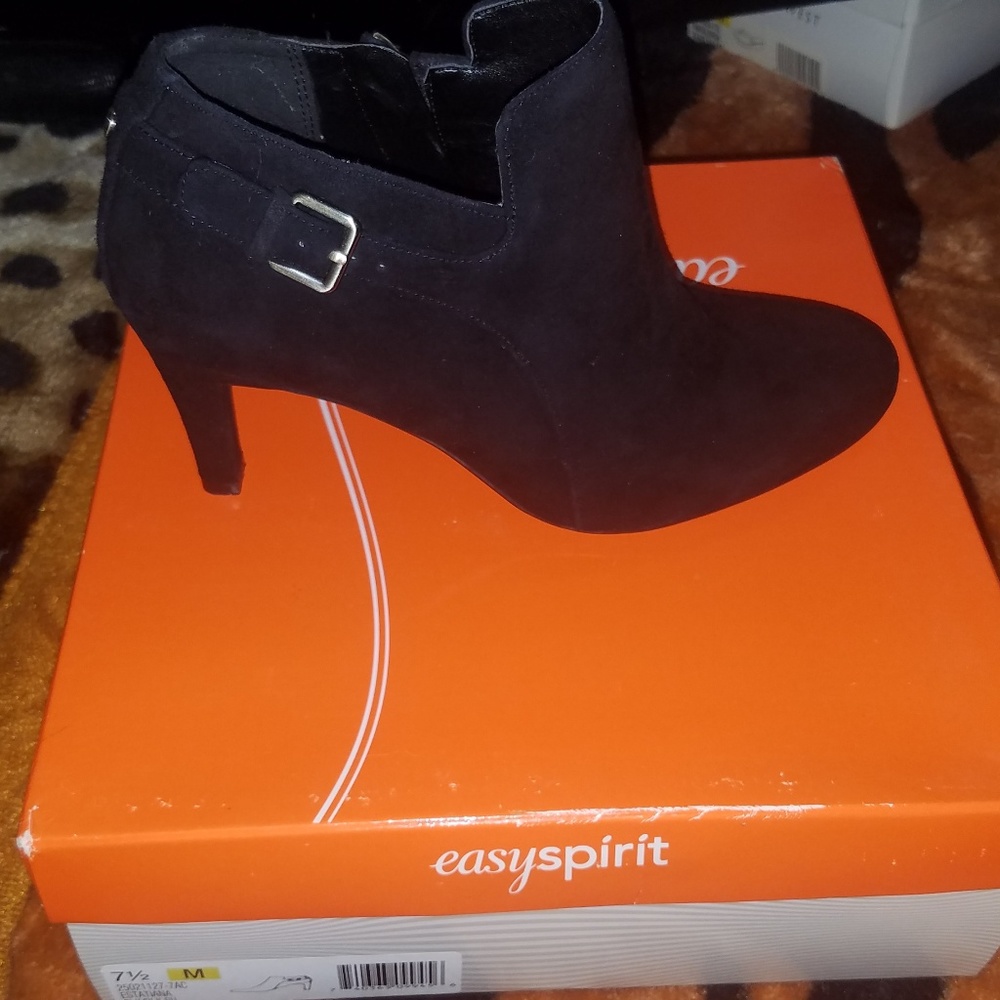 booty - Picture 2 of 3